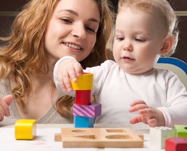 A IMPORTÂNCIA DA CONSTRUÇÃO DA AUTONOMIA DESDE A PRIMEIRA INFÂNCIA: UMA REFLEXÃO SOBRE OS SEUS EFEITOS NA FORMAÇÃO DOS FILHOS